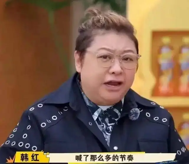 韓紅當(dāng)場(chǎng)發(fā)飆，痛斥歌手耳機(jī)有提示音：你們懂音樂(lè)嗎？ 