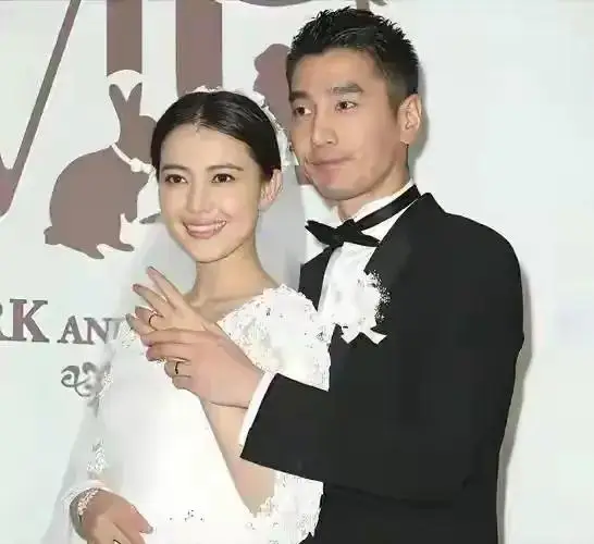 與趙又廷結婚11年，高圓圓的驚人變化曝光！ 