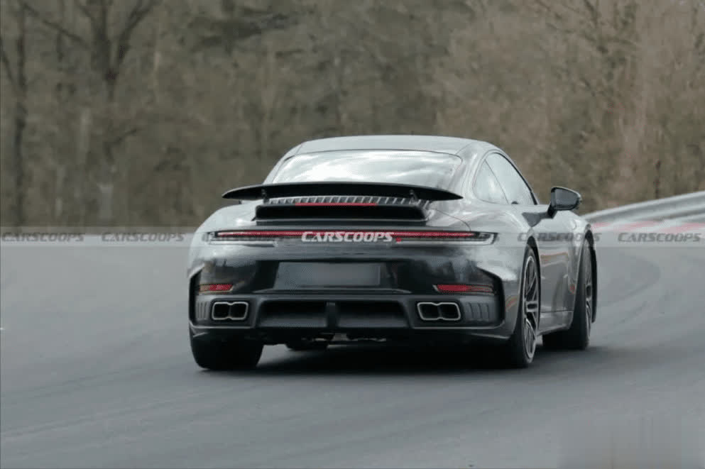 保时捷2025年改款911曝光！纽北原型车细节抢先看
