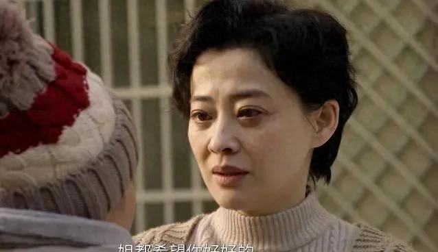 六姊妹最大的惡意：清醒上進(jìn)的輸給命運(yùn)，過(guò)度犧牲的不得好報(bào)